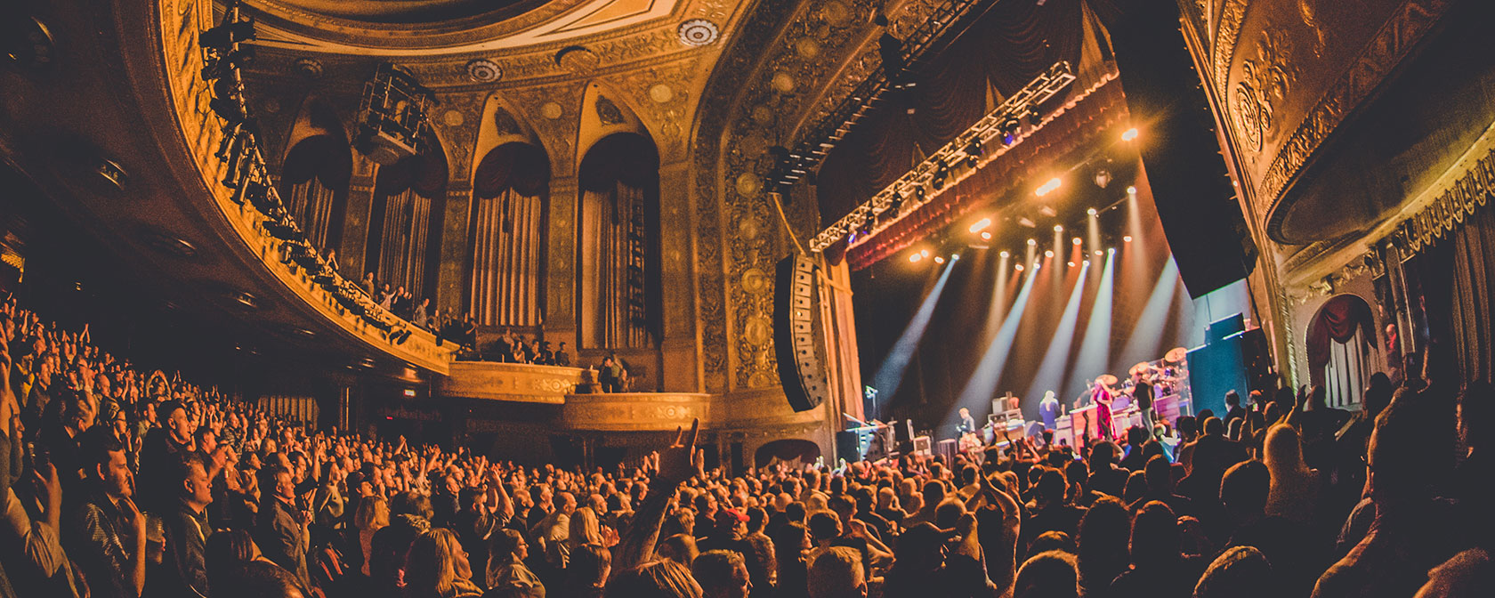 Foule au Warner Theatre