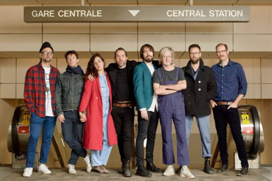BROKEN SOCIAL SCENE