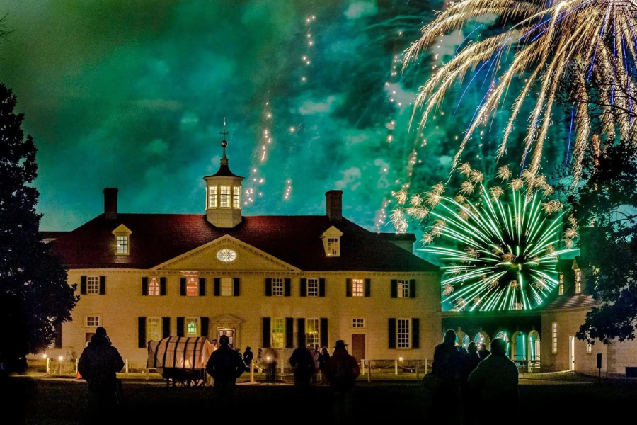 Fireworks at Mount Vernon