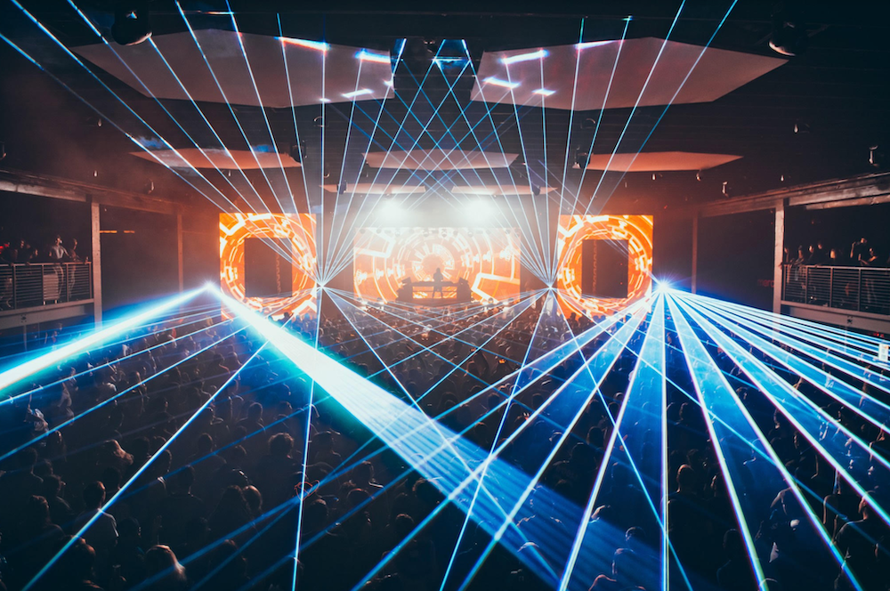 Light displays at Echostage