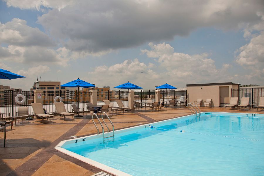 Holiday Inn Washington-Central/White House Pool