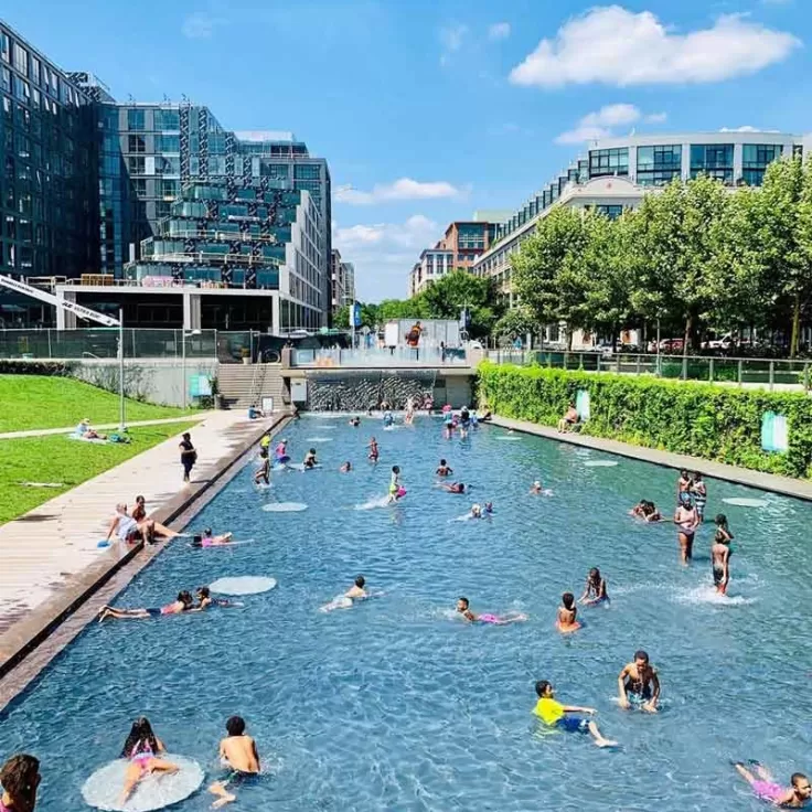 @kari_priceless - Children playing in the Yards Park splash fountain in Washington, DC&#039;s Capitol Riverfront neighborhood