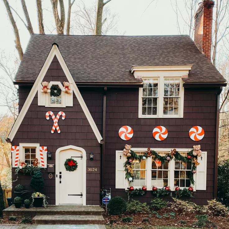 gingerbread house