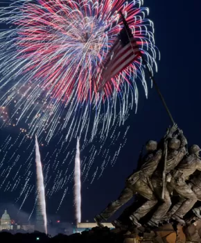 Fourth of July Fireworks from the Marine Corps Iwo Jima Memorial in Virginia - Where to Watch the Independence Day Fireworks