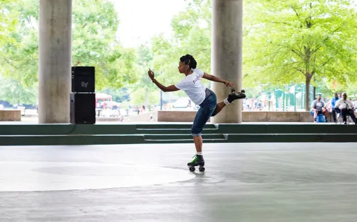 anacostia park roller skater
