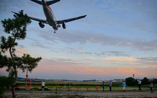 @trbaba - View from Gravelly Point - Plane Landing at Ronald Reagan National Airport
