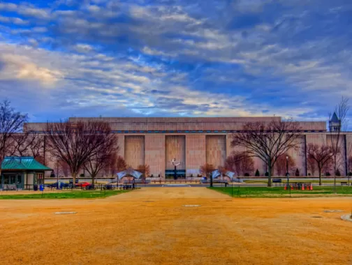 Smithsonian National Museum of the American History on the National Mall - Free Smithsonian Museum in Washington, DC