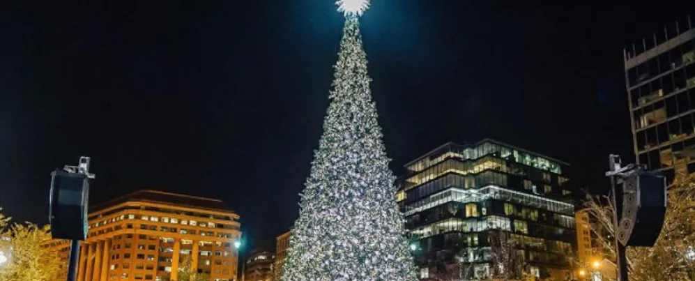Crowd around the Holiday Tree Lighting ceremony at CityCenterDC