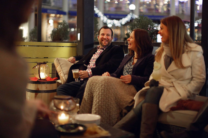 Farmers Fishers Bakers Winter Lounge Comedor al aire libre con chimenea en Georgetown - Acogedores restaurantes con chimeneas en Washington, DC